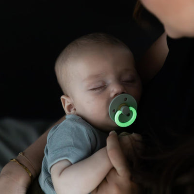 Bibs Dummies Round 2 Pack Glow In The Dark Iron/Baby Blue