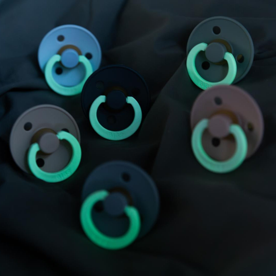 Bibs Dummies Round 2 Pack Glow In The Dark Iron/Baby Blue