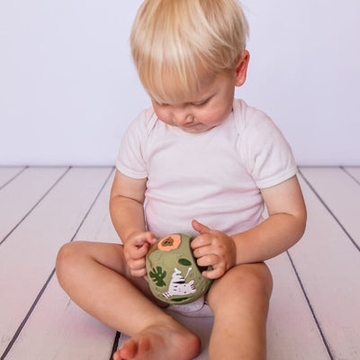 Safari Green Grabbing Ball