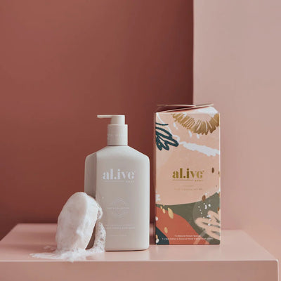 AL.IVE BODY | Cleanse Gift Set - Hand & Body Wash + Kognac Sponge